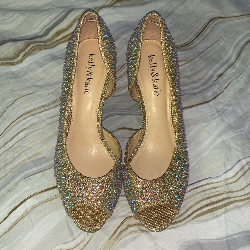 Gold iridescent stoned heels